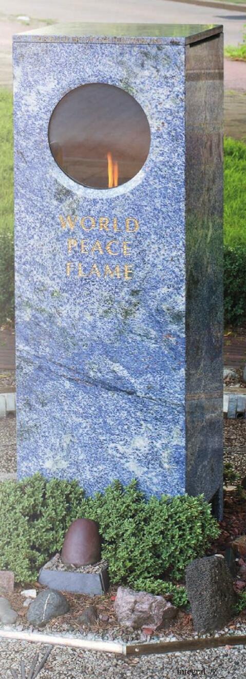 Mansukh Patel - World Peace Flame Caminos de Paz
