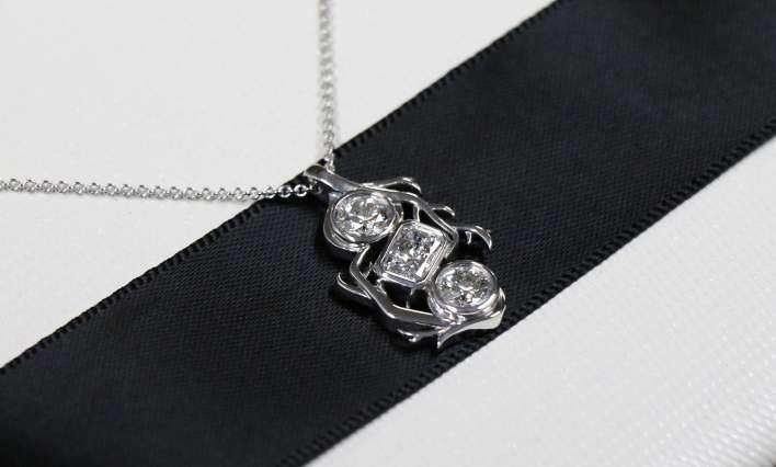 Canada's Northwest Territories Diamond Mines Unite for Charity with Unique Pendant Auction