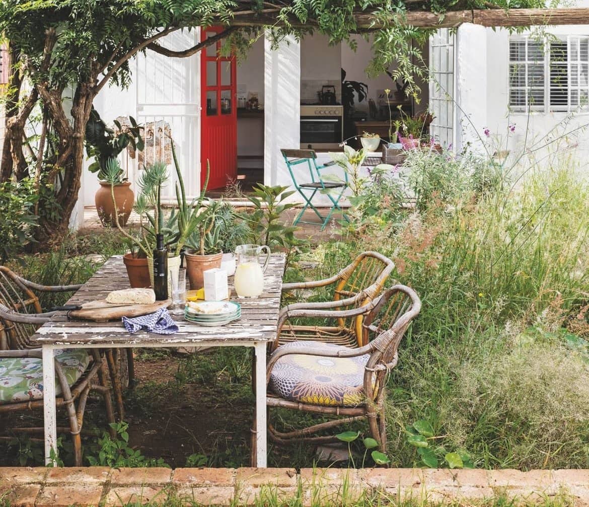 LUNCH IN THE GARDEN with siblings Bronwyn and Jonathan Cane