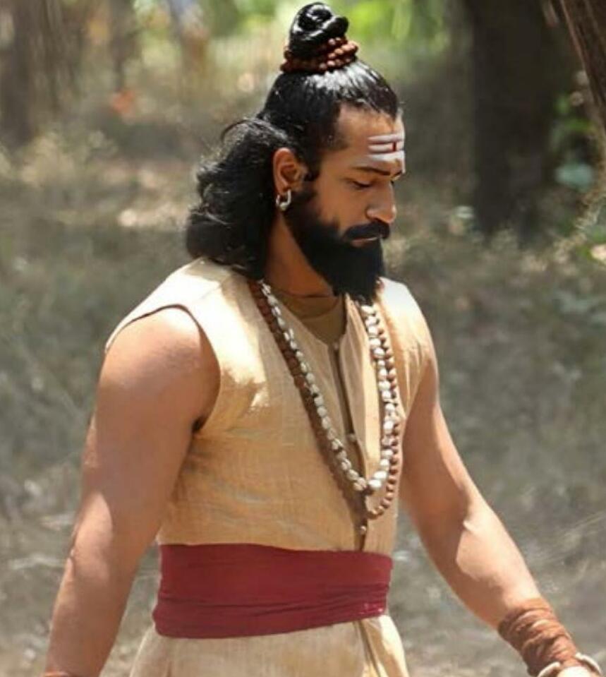 Chhaava: Vicky Kaushal Puts On Weight To Play Maratha Ruler "Went From 80 Kg To 105 Kg❞