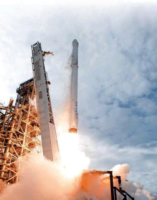 AXIOM MISSION 4 VEHICLES