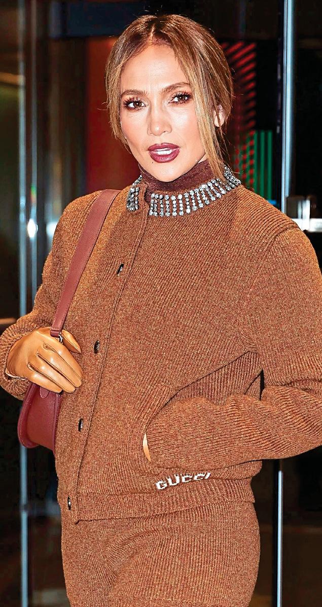 DESPERATE J.LO EYES COMEBACK