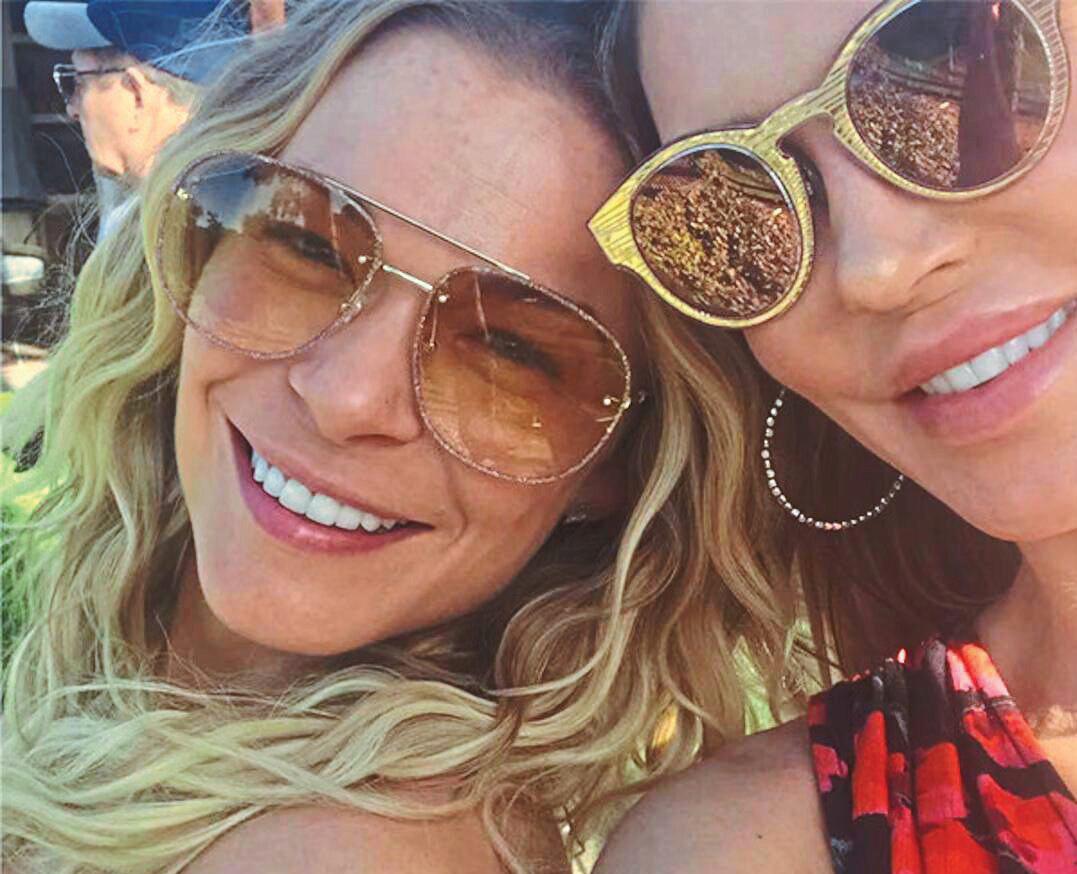 LEANN & BRANDI BOND WHILE CIBRIAN SQUIRMS!