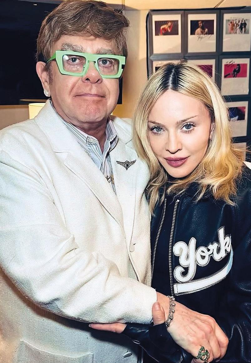 ELTON'S APOLOGY TOUR