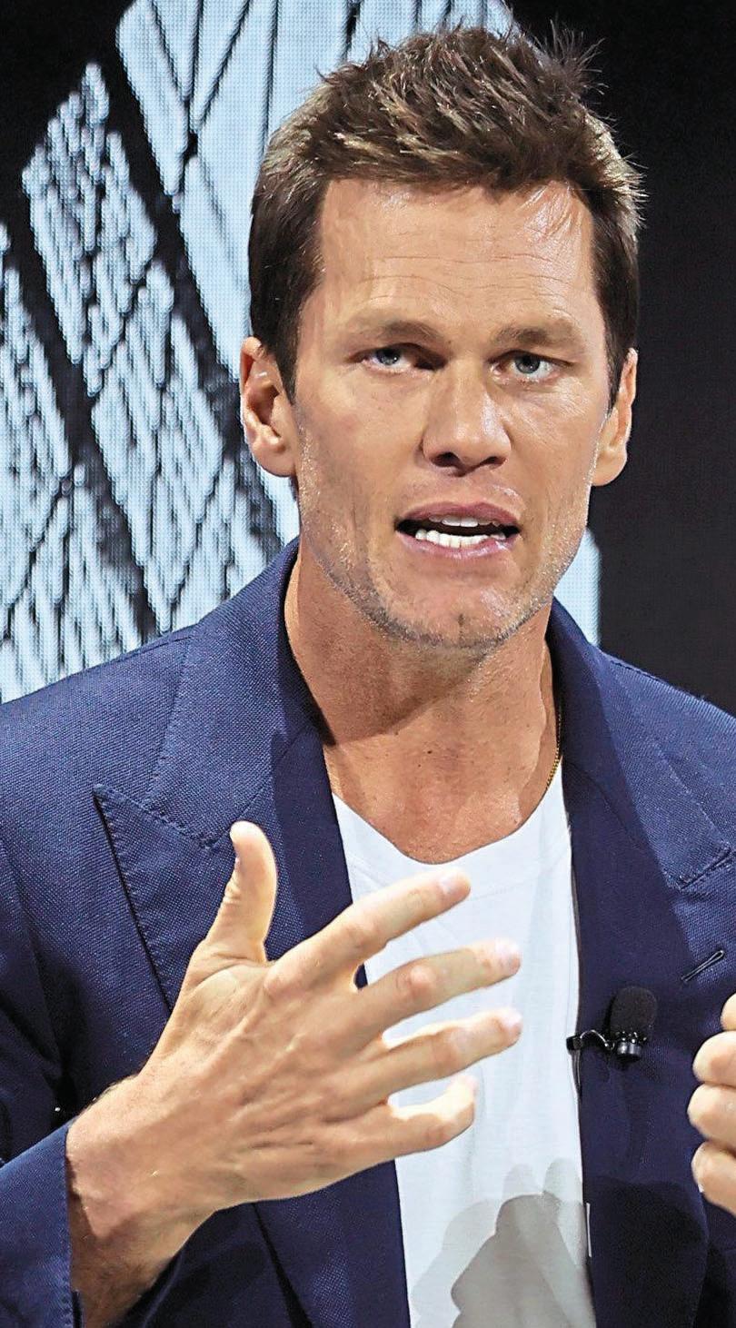 WOMEN SACK BRADY!