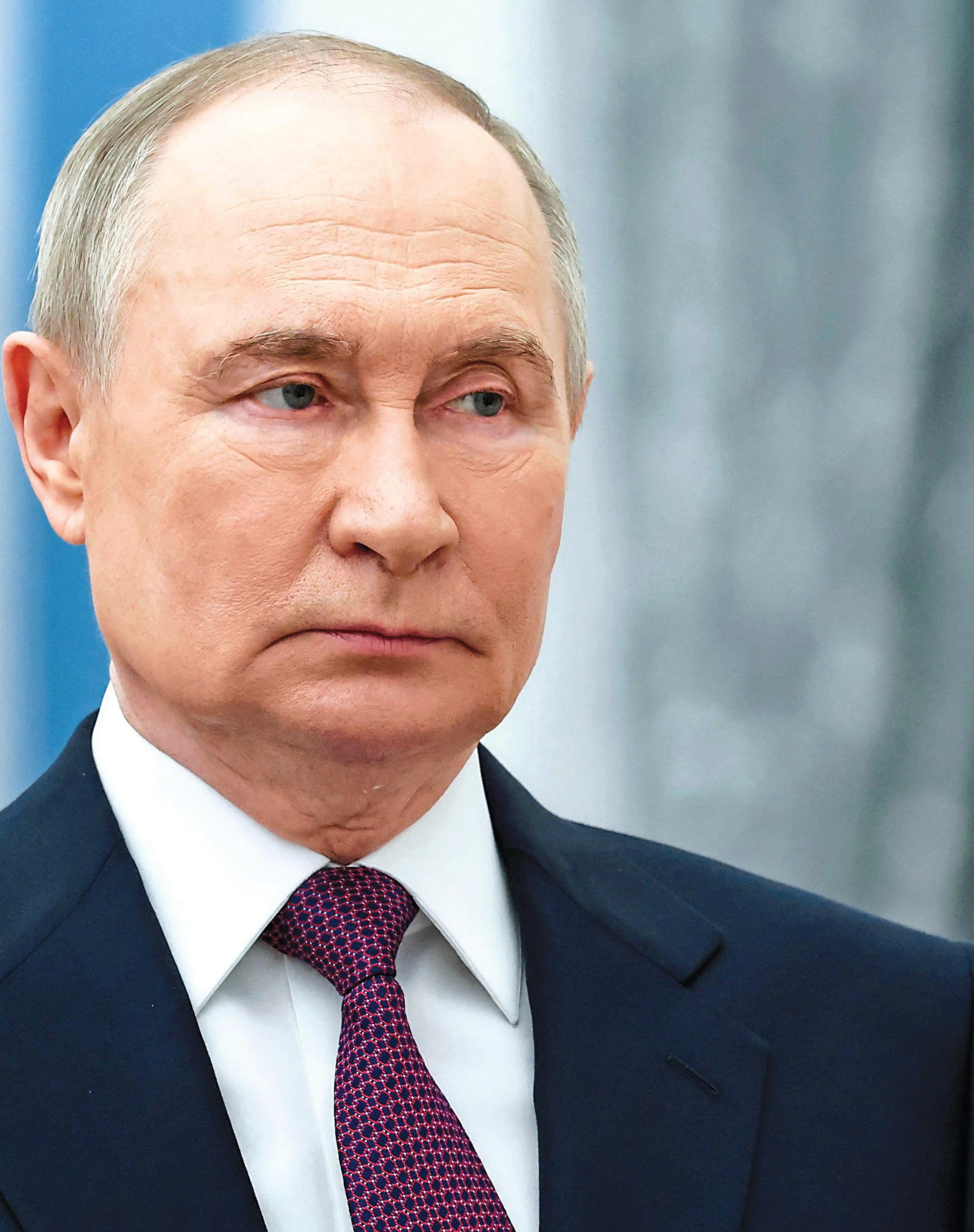 DEAD PUTIN REPLACED WITH BODY DOUBLES!