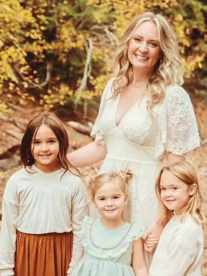 3 LITTLE GIRLS FOUND DEAD, DAD ON LAM
