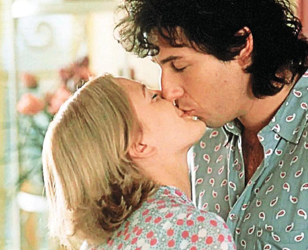 KISSING & TELLING