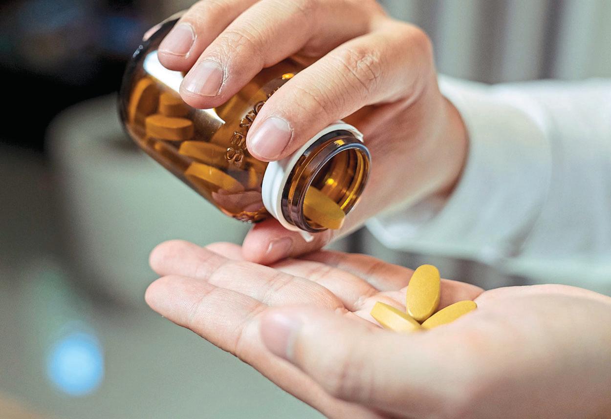 NEW PILL PUNCHES OUT BAD CHOLESTEROL!