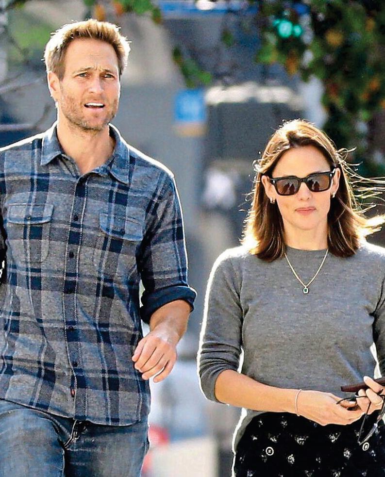 GARNER'S COLD FEET A KICK IN GUT TO FIANCE