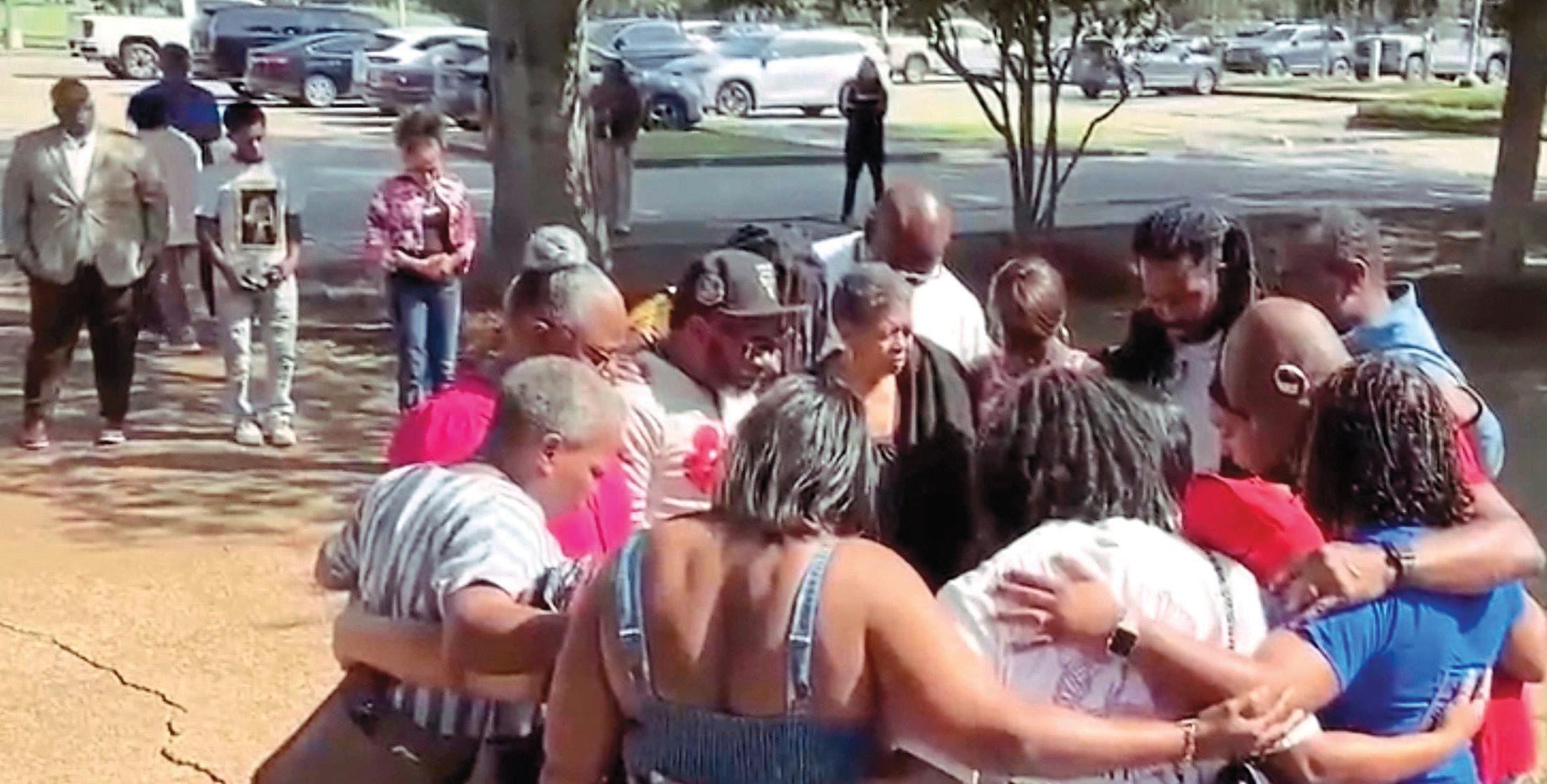 POSSIBLE ICAMPUS LYNCHING AWAKENS SOUTH'S DARK PAST