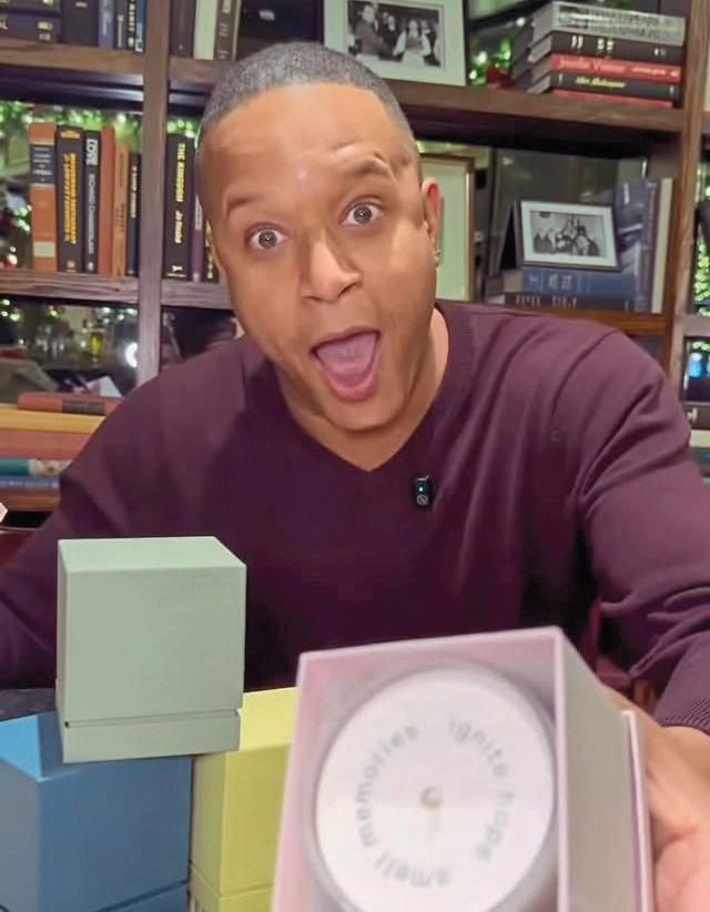MELVIN'S CANDLES RAISE A STINK