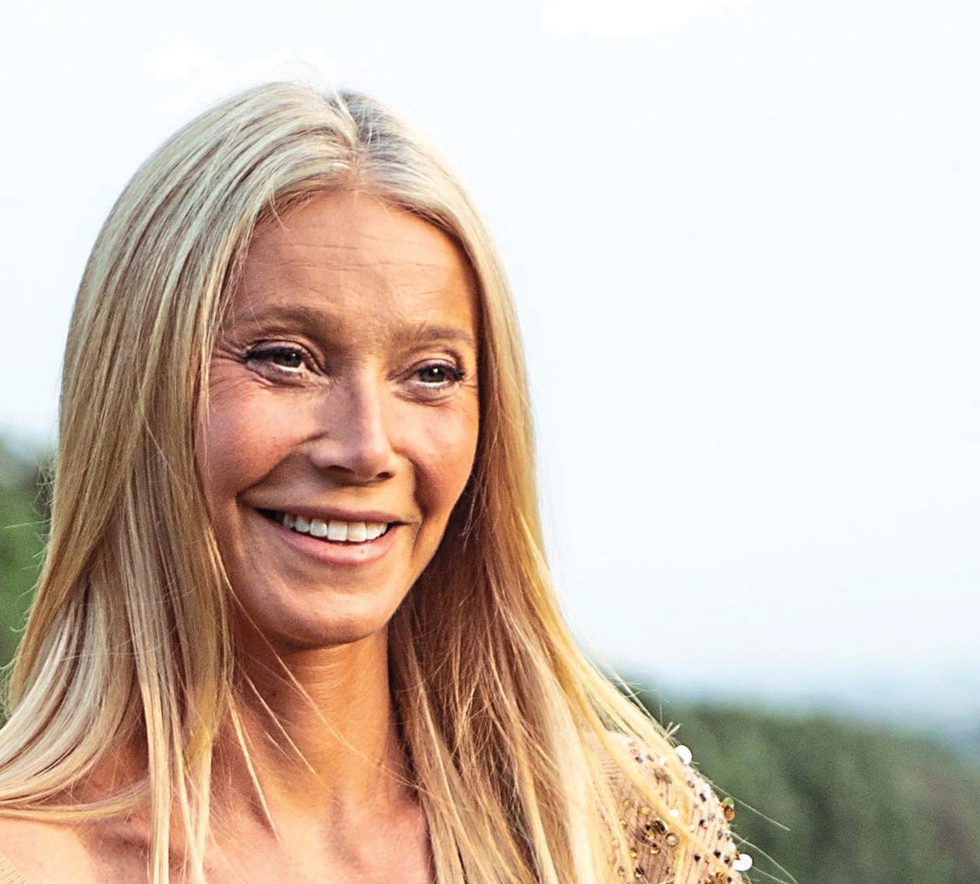 GWYNETH CREEPS OUT HER KID!