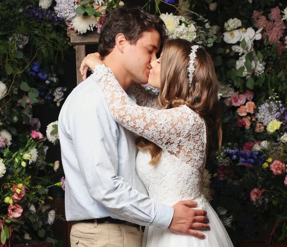 BINDI'S RUSH DOWN THE AISLE!