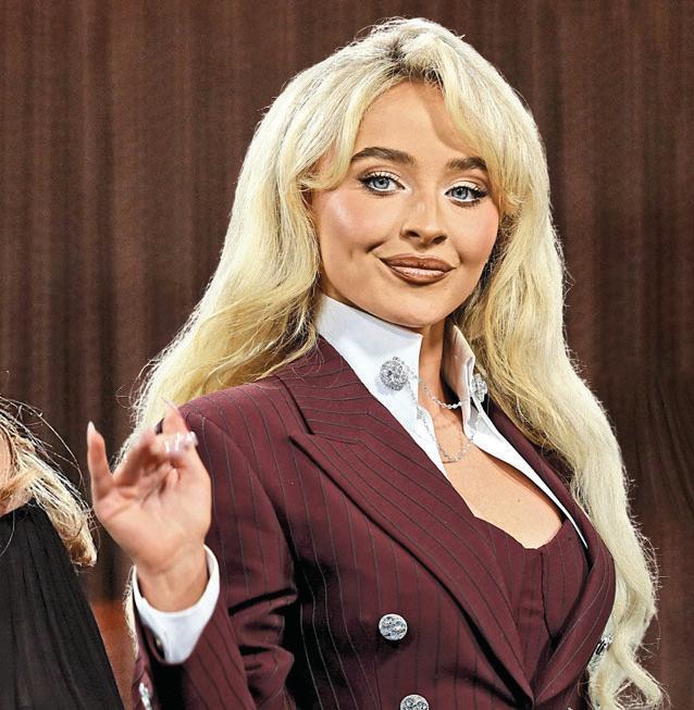 ADELE & SABRINA: MAKING MOVIES!