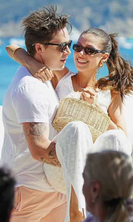 POSH'S HOLIDAY ULTIMATUM