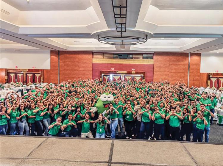INSTACREDIT CELEBRA UN CUARTO DE SIGLO DE IMPACTAR VIDAS