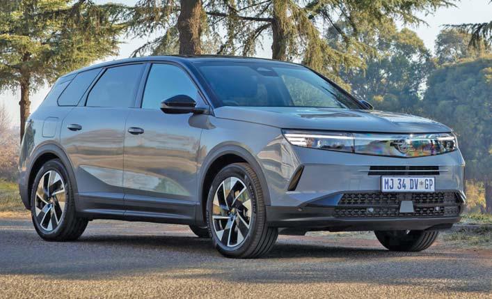 Opel Grandland puts on a brand-new suit