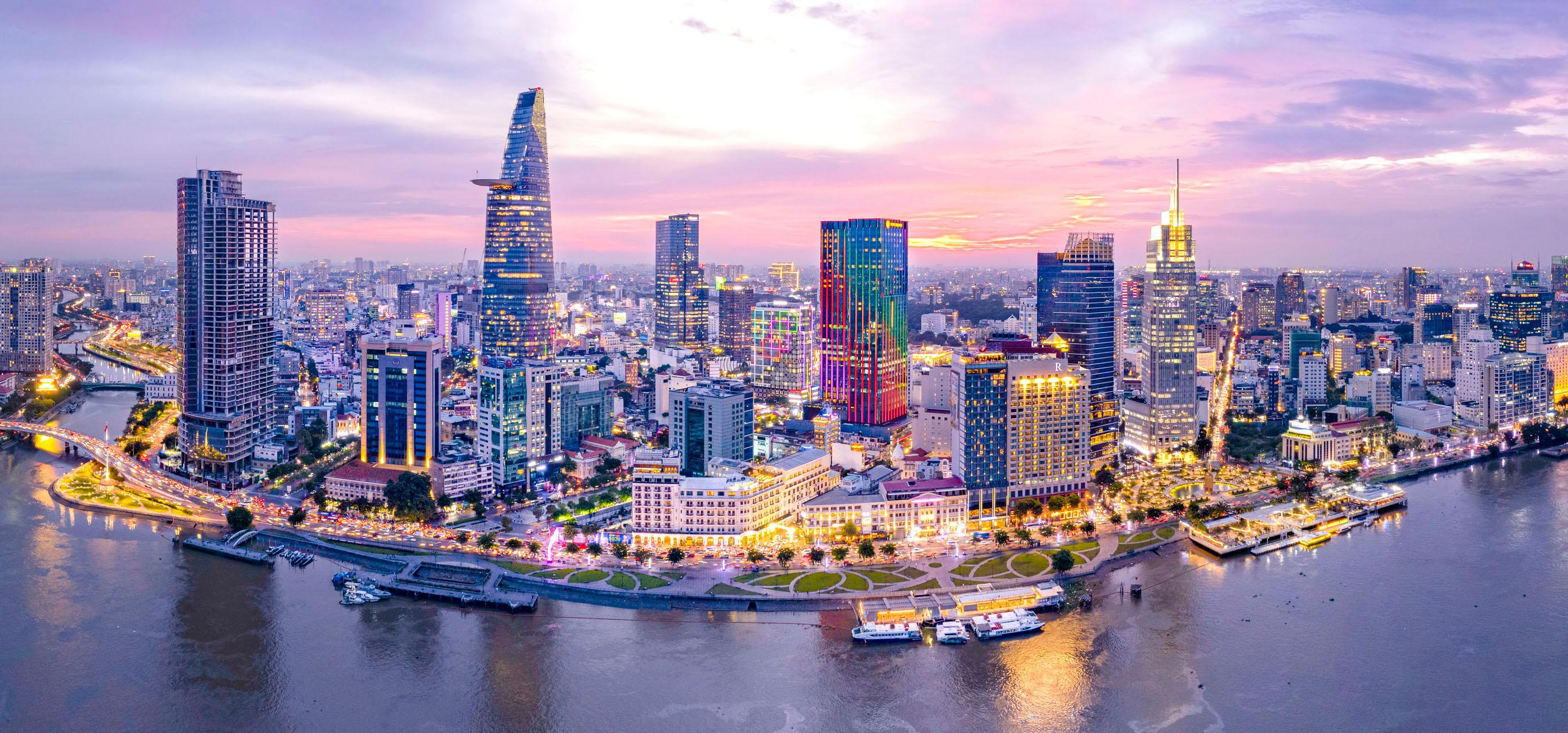 VIETNAM'S 50-YEAR JOURNEY FROM NATIONAL REUNIFICATION TO A NEW ERA OF RISING