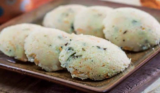 ரவை இட்லி - ஆப்பிள் அல்வா 