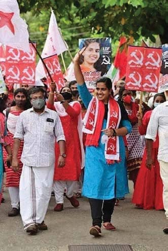 மனதில் உறுதி சிந்தனையில் தெளிவு