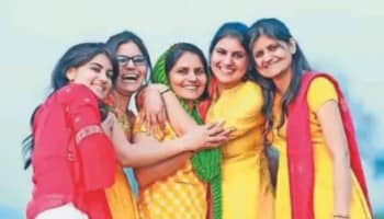 சகோதரிகள் ஐவரும் IAS!