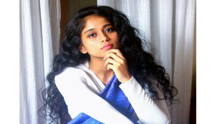 தமிழ் சினிமா என்னை ஓட வைத்தது!" - கிரிஷா குரூப் ஜாலி பேட்டி!