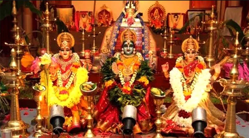 நவராத்திரியில் அகண்ட தீப வழிபாடு!