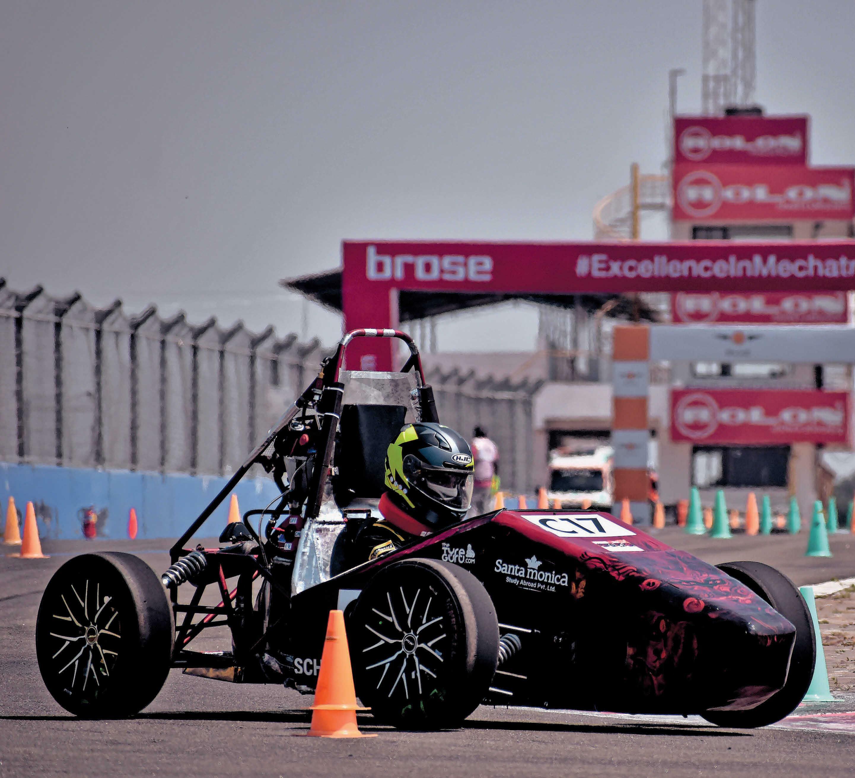 നേട്ടങ്ങളുടെ ട്രാക്കിൽ യതി റേസിങ്