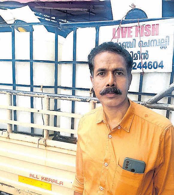 പെടയ്ക്കുന്ന മീനല്ല തുടിക്കുന്ന കാളാഞ്ചി