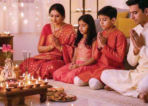 कौन हैं देव, कितने हैं देव और कितनी हैं उनकी पूजा पद्धतियाँ?