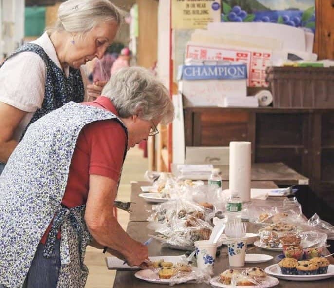 Wild blueberry pie and muffin baking contest