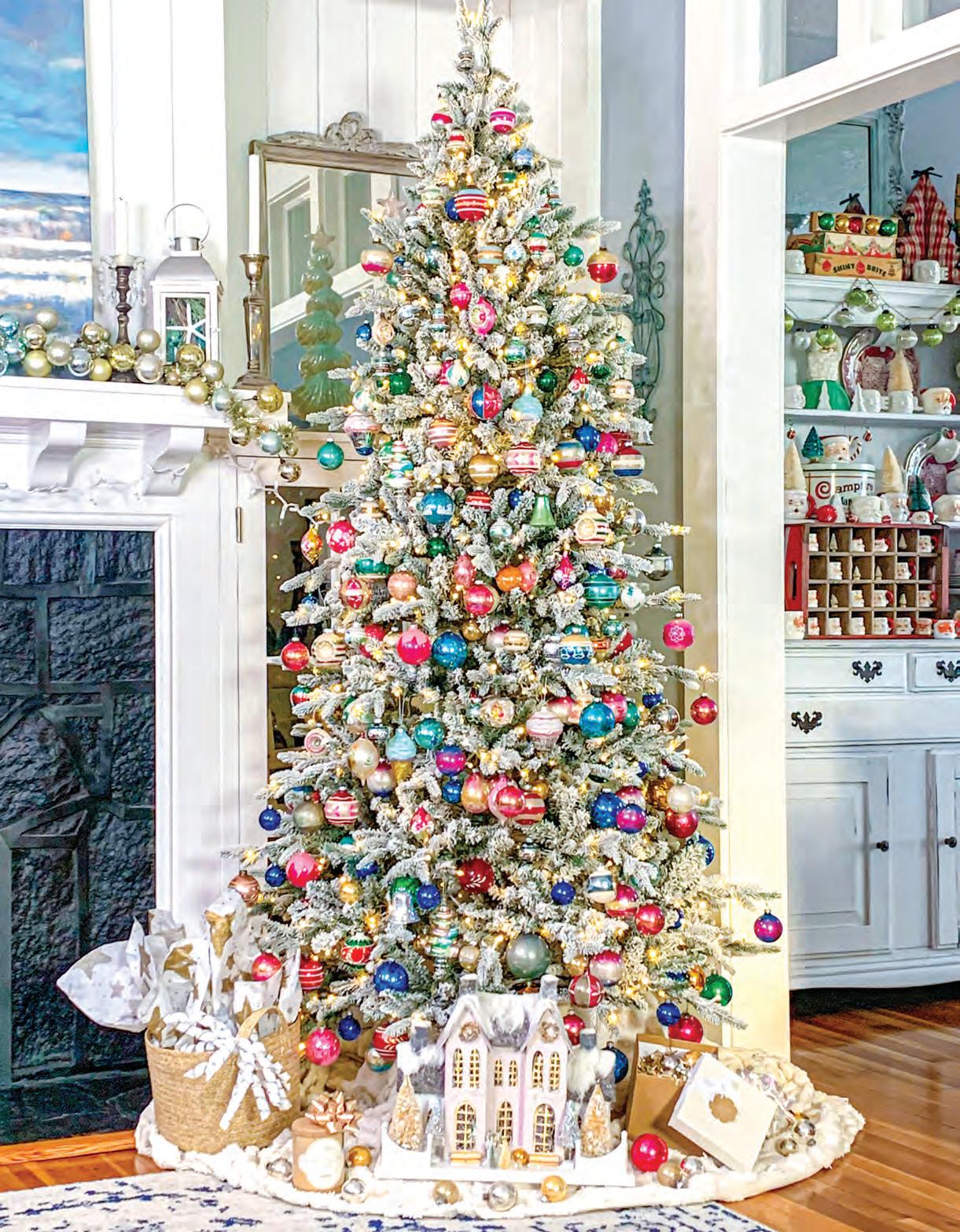 Presenting our 2024 Christmas Tree Contest Winner!