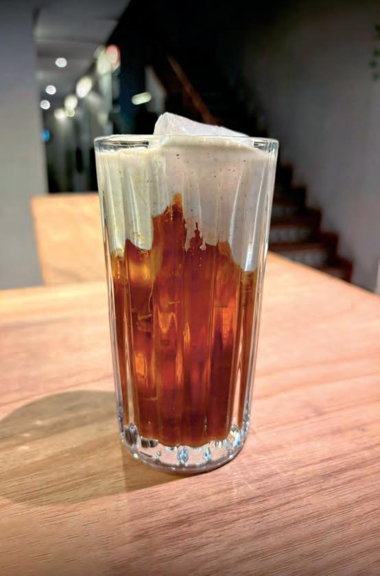 CAFÉ, LUEGO COCTEL