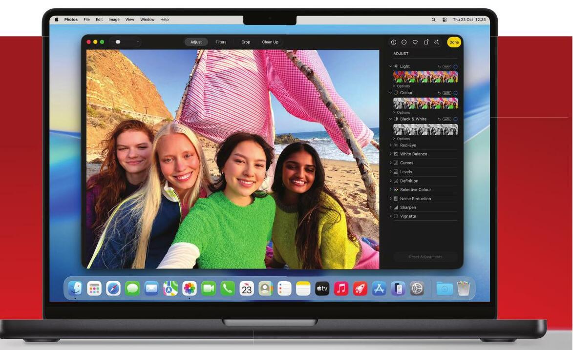 MacBook Pro 14in (2025)