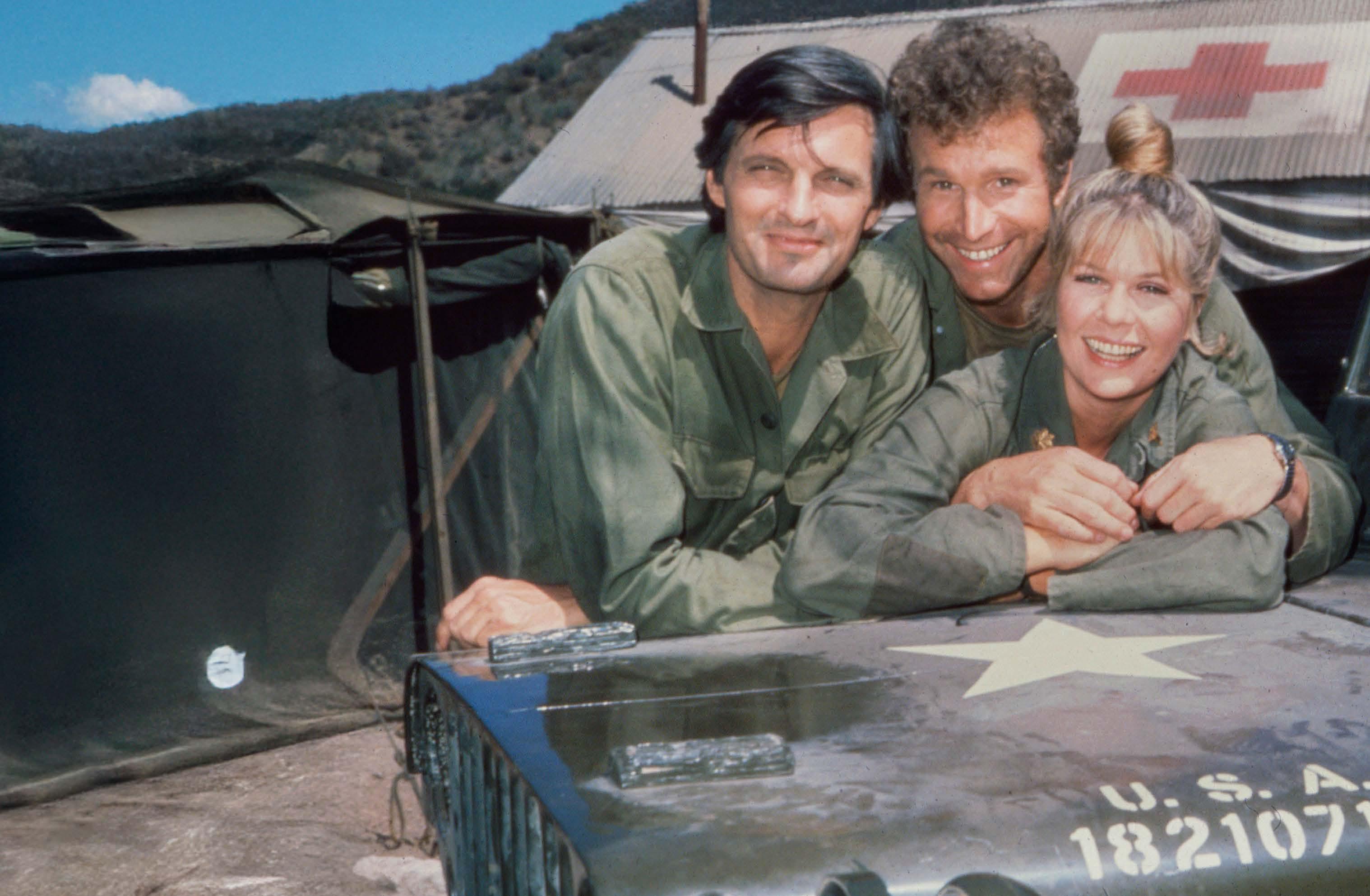ALAN ALDA'S: LAST GOODBYE TO 'HOT LIPS'