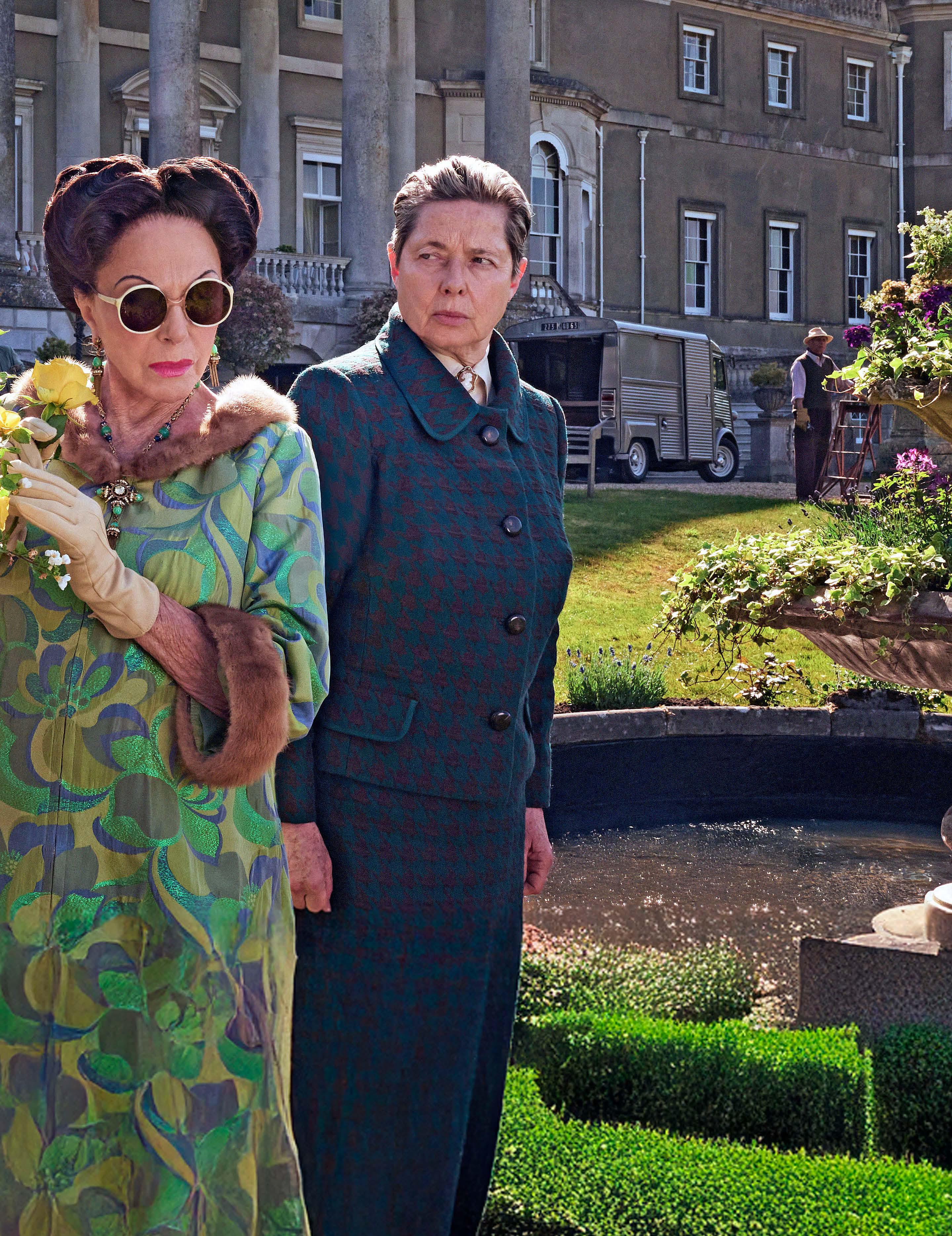 Joan's greatest act FROM DAME TO DUCHESS!