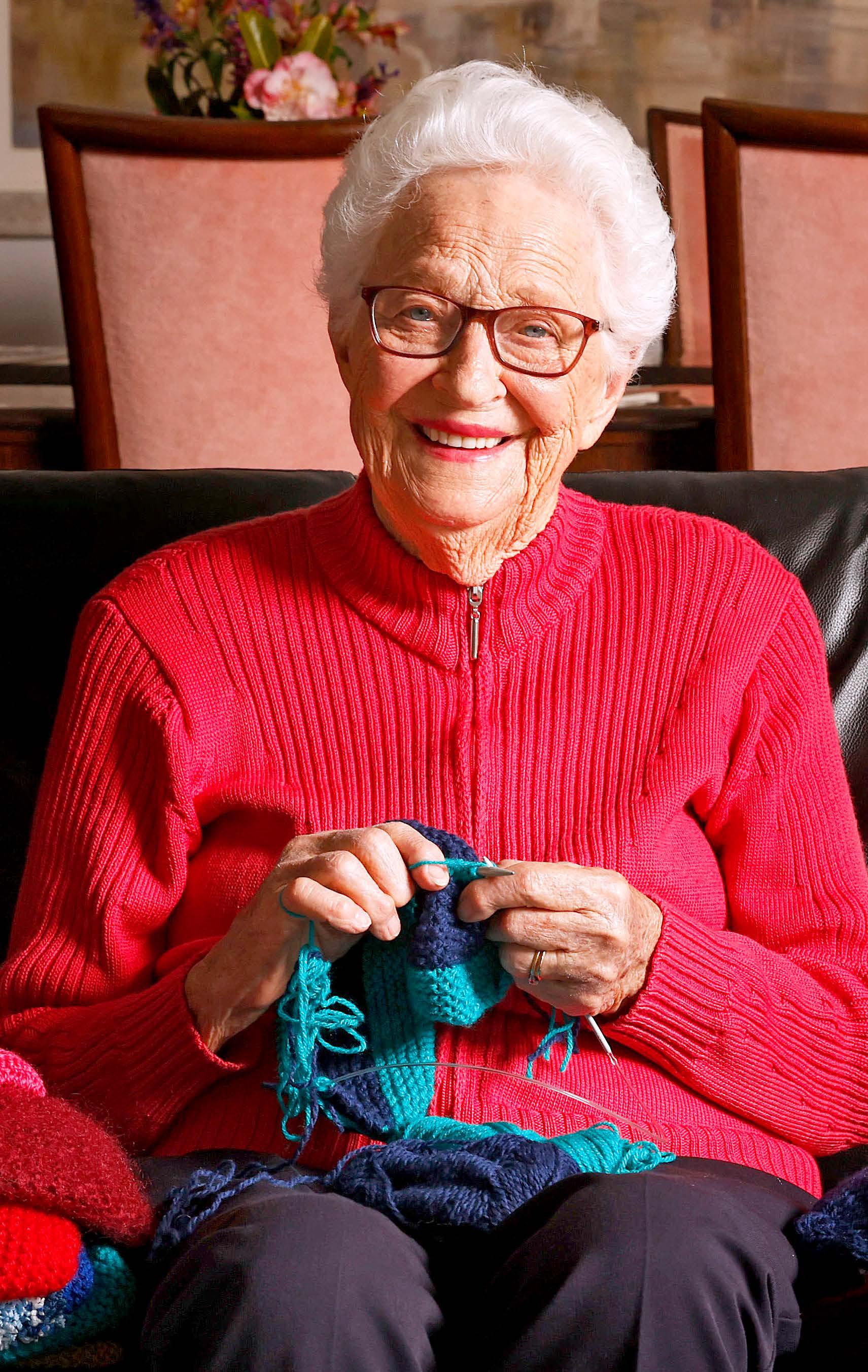 I'm Tassie's KNITTING NANA!