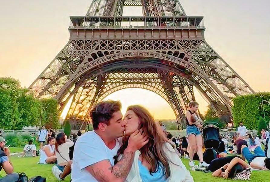 Sarah & Declan FROM PARIS WITH LOVE...& a ring!