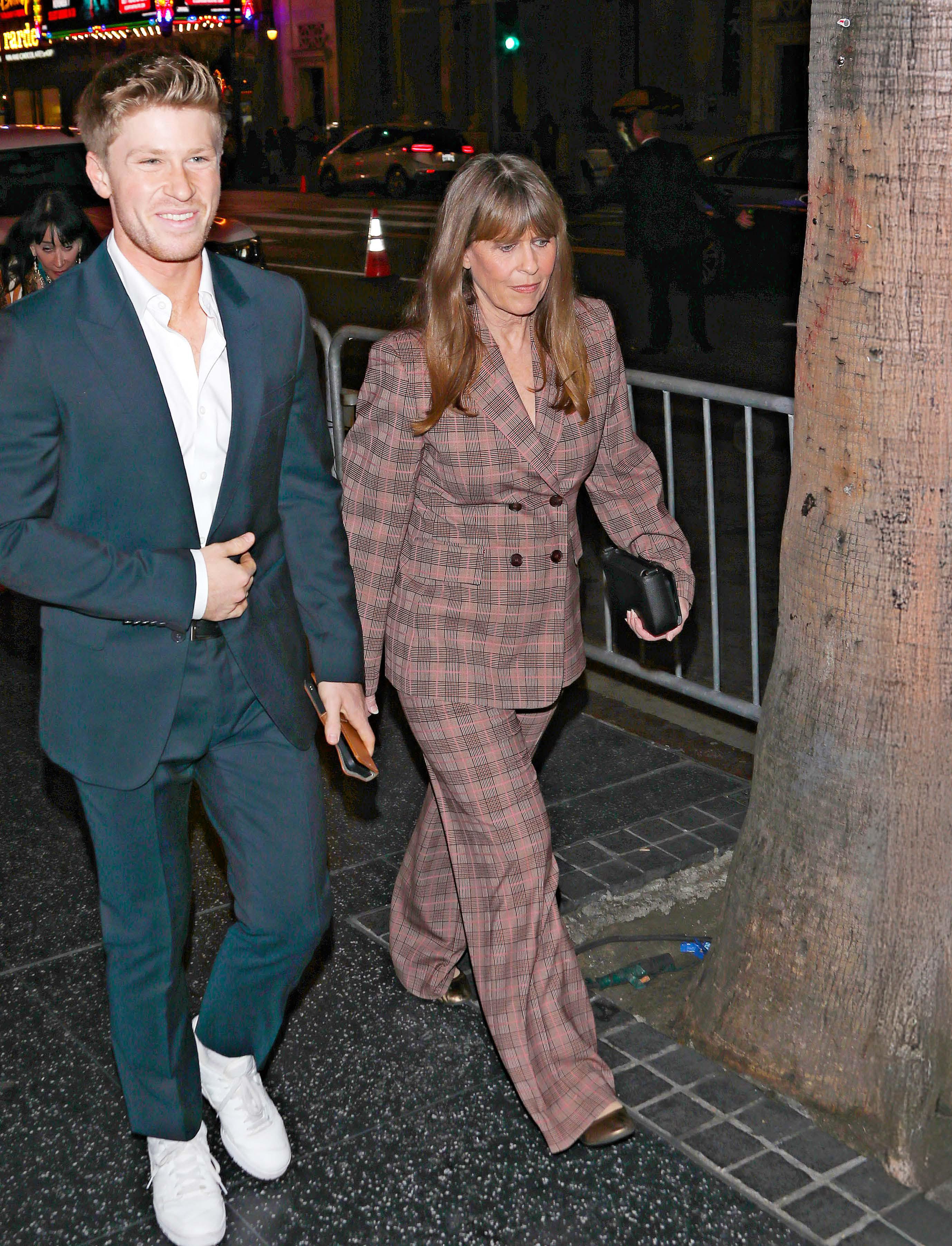 TERRI & RUSSELL KEEP THEIR DISTANCE