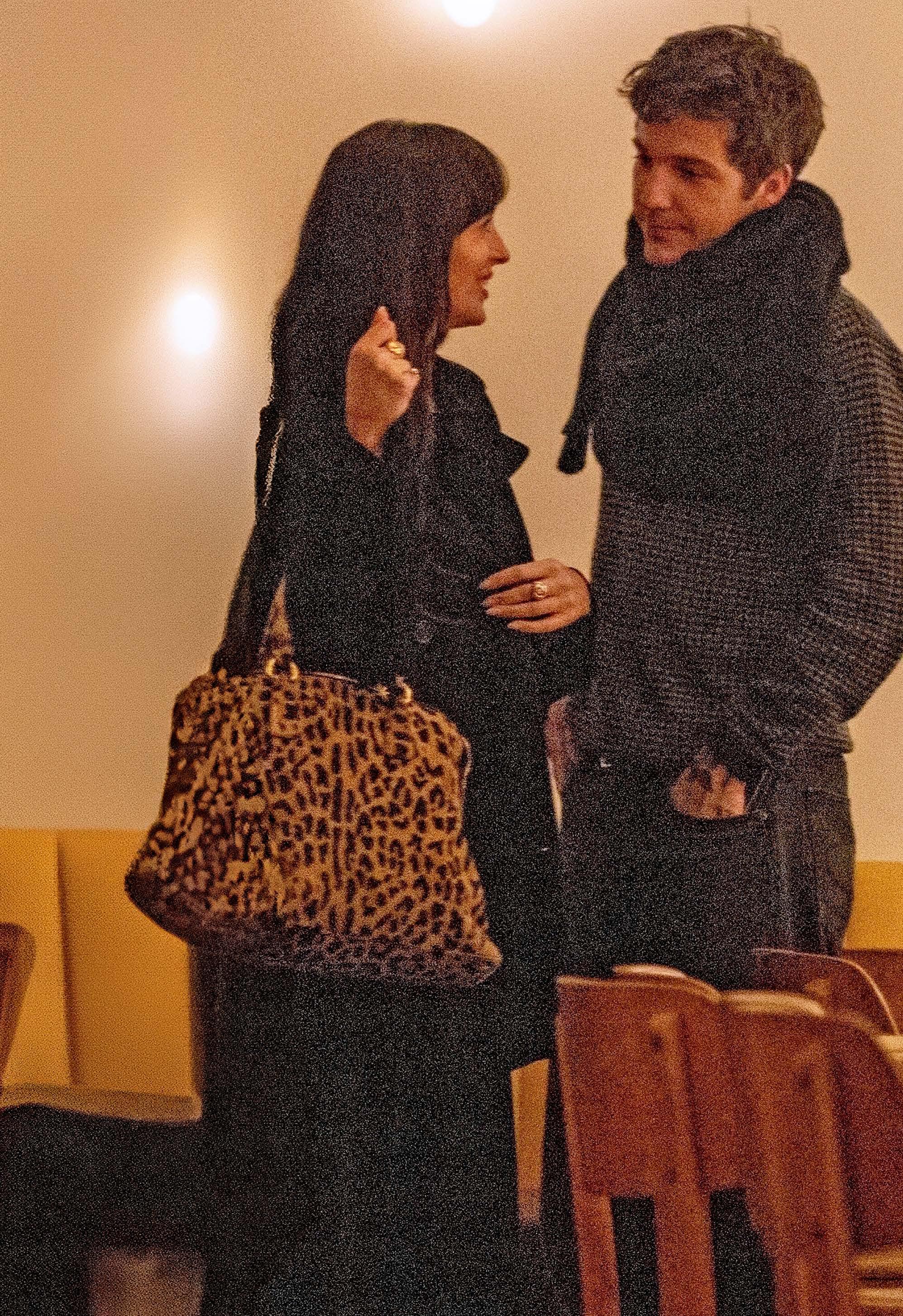 Dakota's HOT NEW ROMANCE!