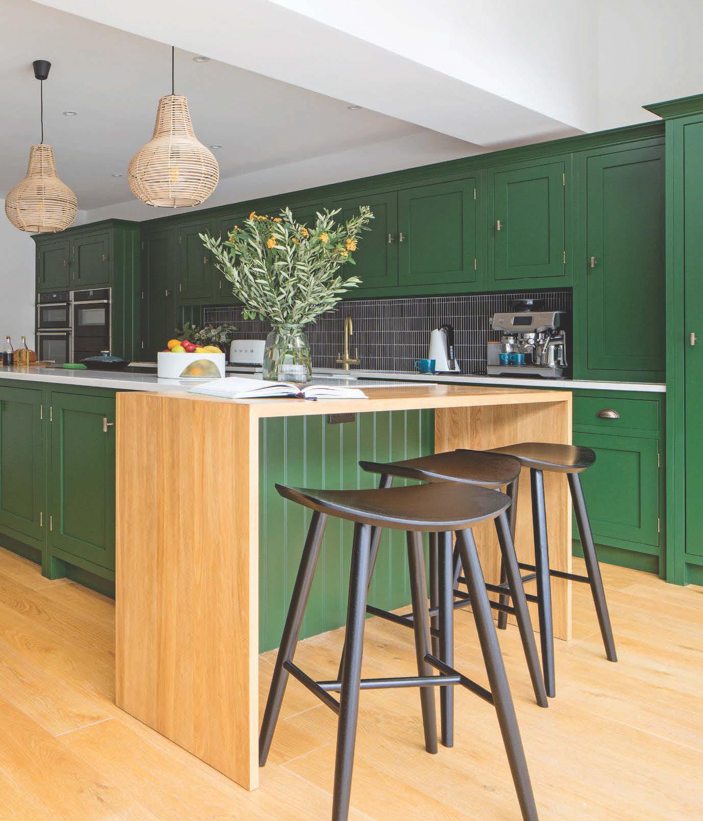 BREAKFAST BAR VS ISLAND