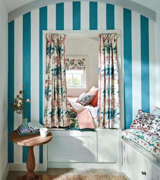 Decorating petite bedrooms