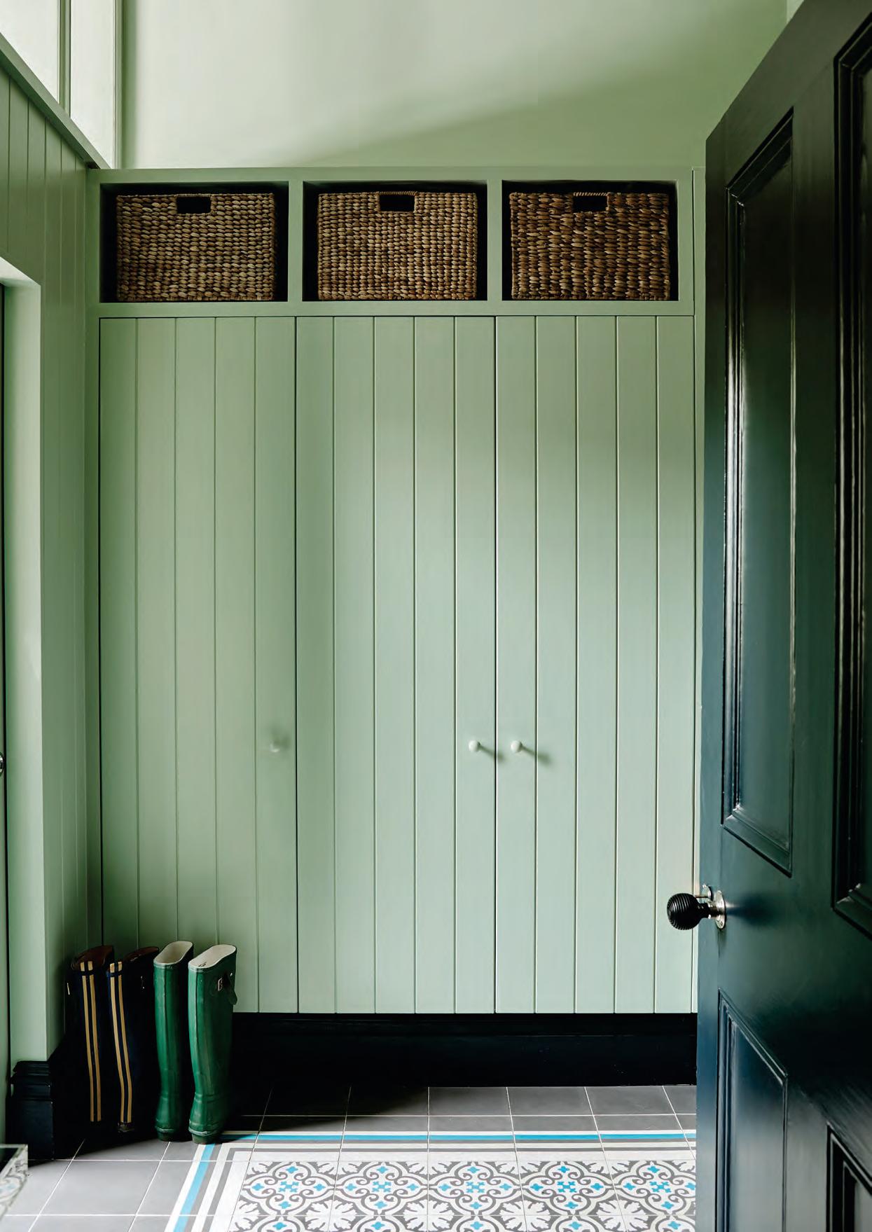 How to declutter a house fast