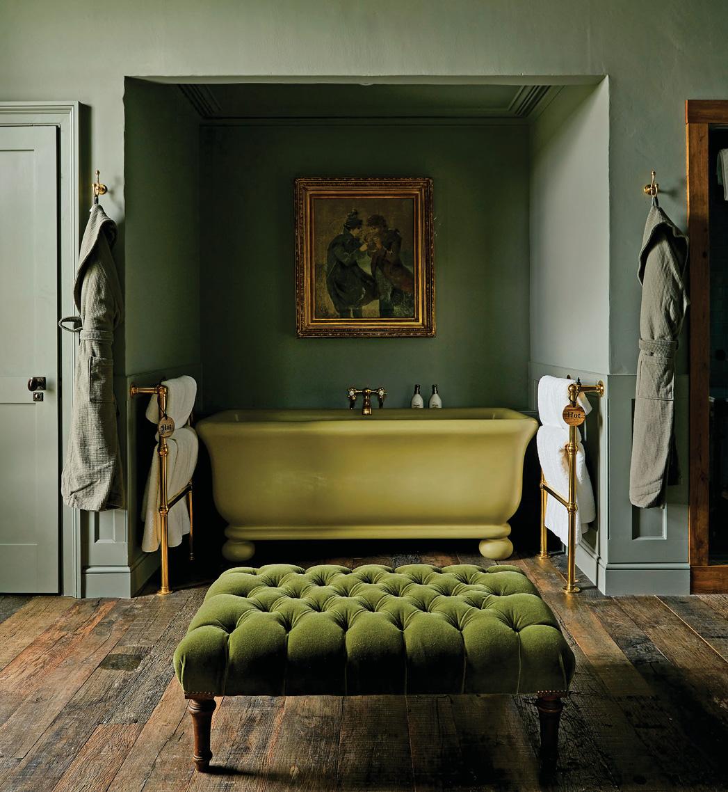 BOUDOIR BATHING