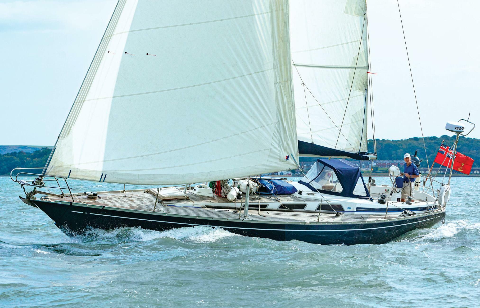 SWAN 38