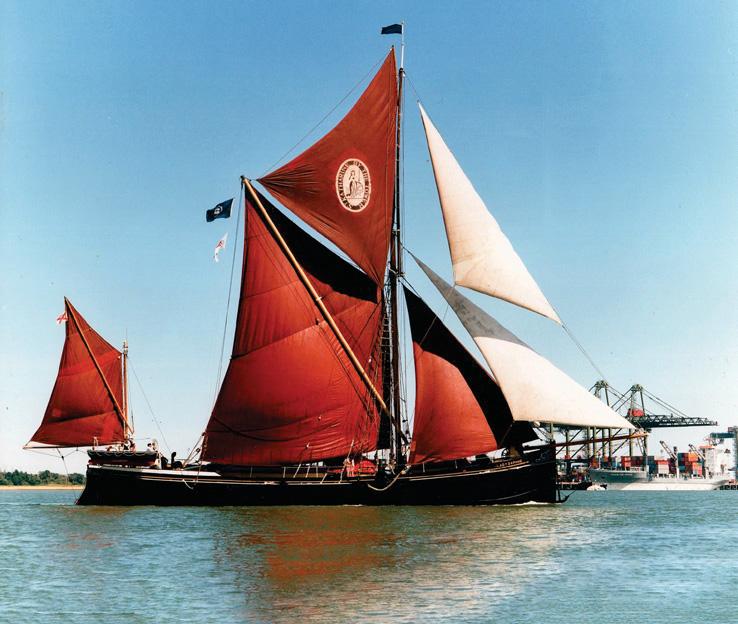 Historic Thames sailing barge Lady Daphne goes home