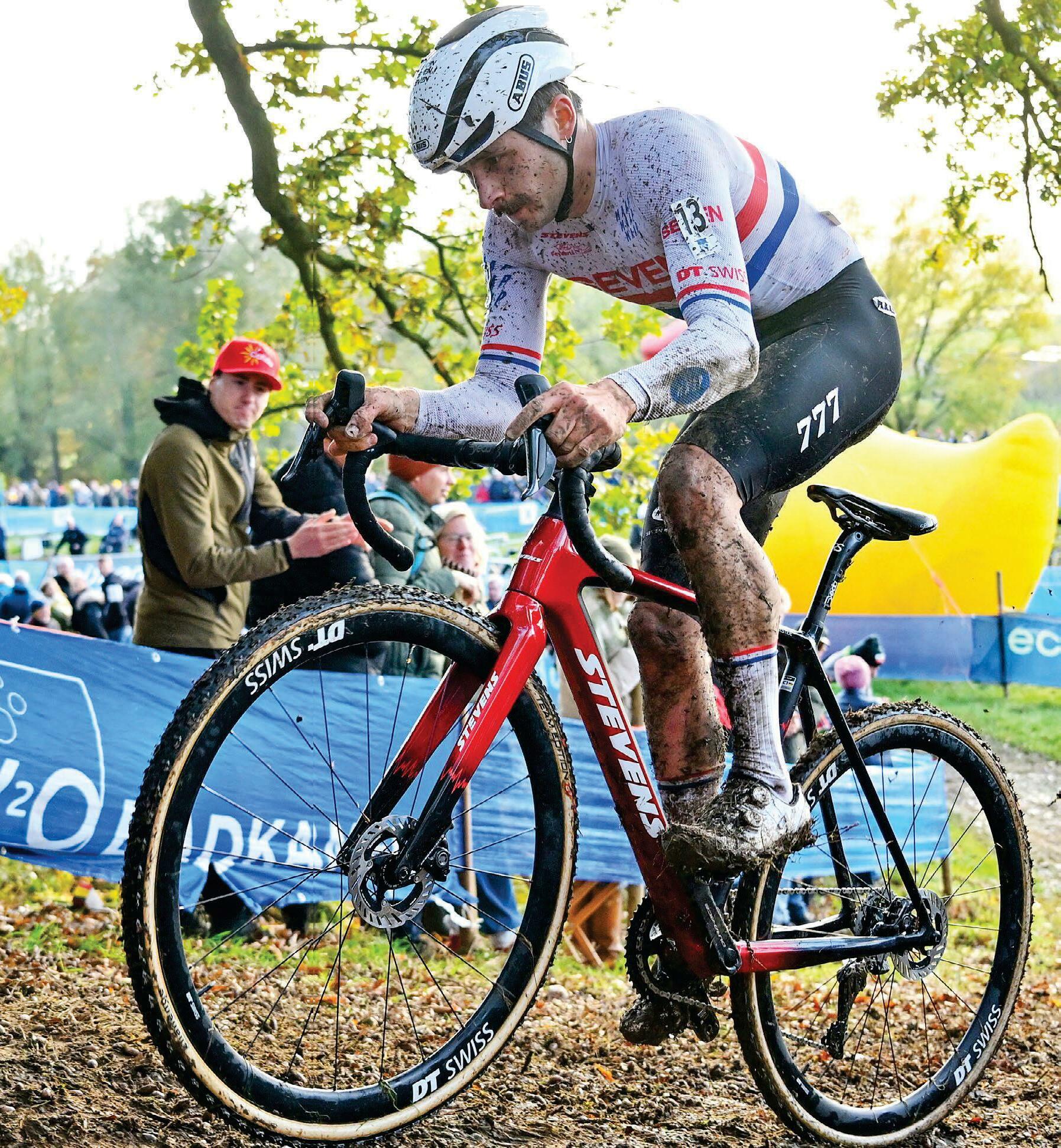 Mason in form as CX World Cups kick off