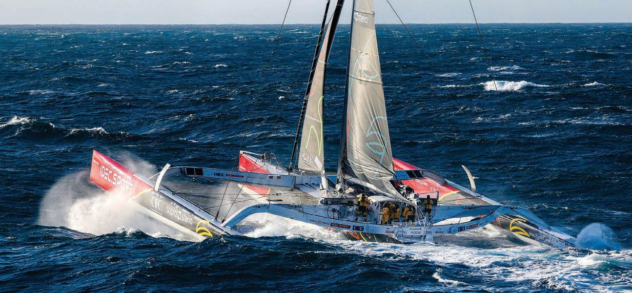 All-female round the world bid