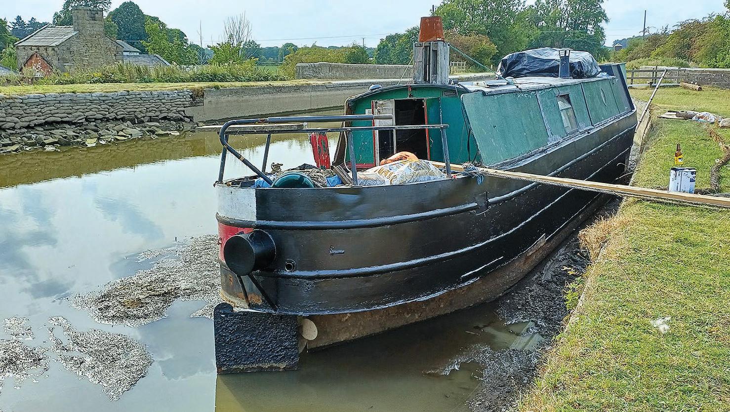 Crisis for canals as drought hits boaters